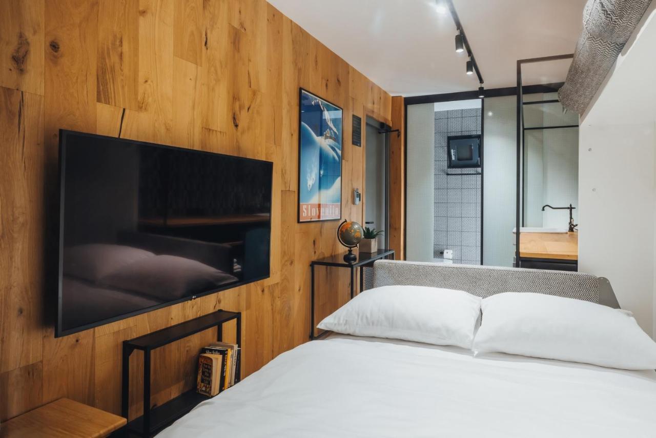 City Glamping By One66 Hotel Laibach Exterior foto