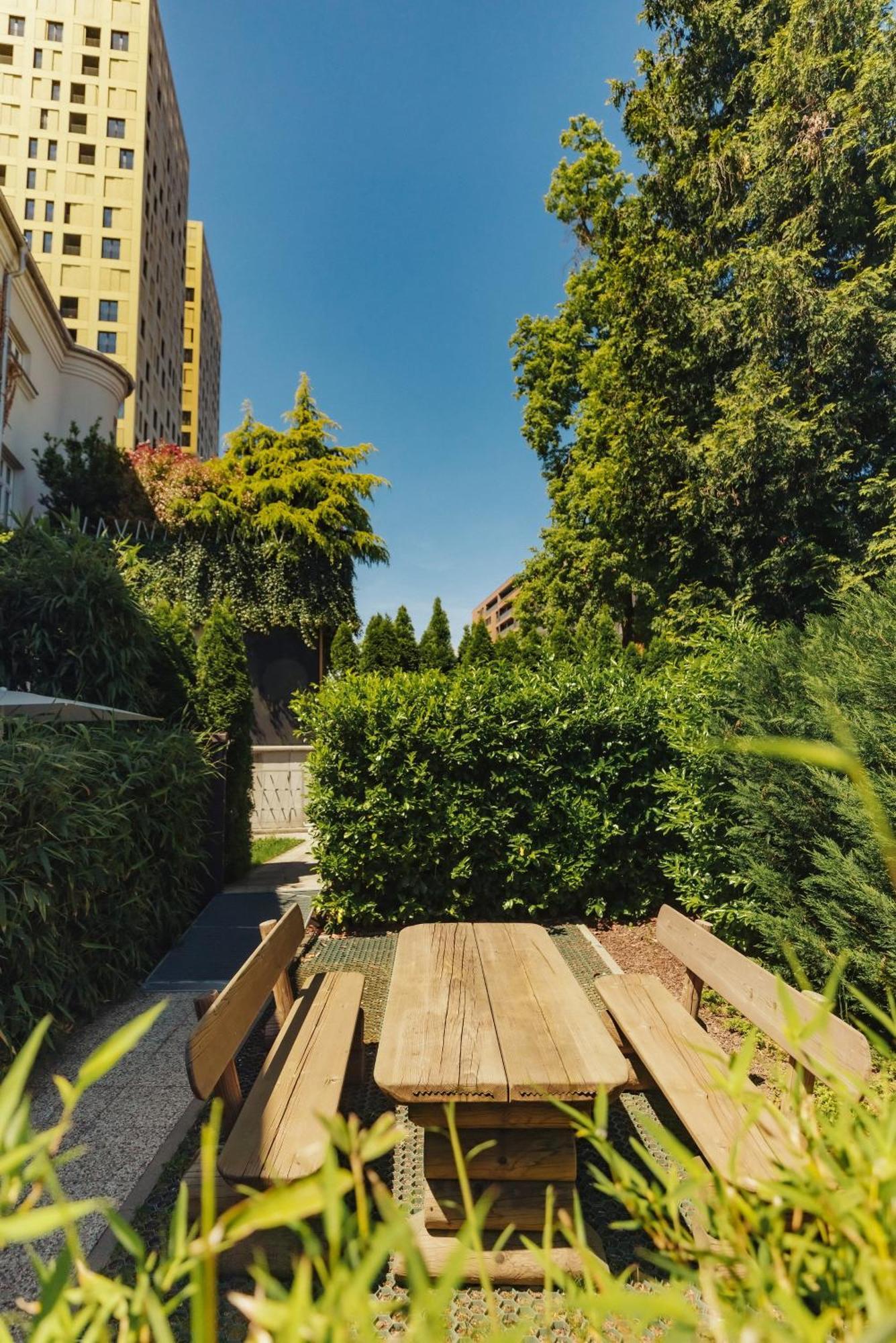 City Glamping By One66 Hotel Laibach Exterior foto